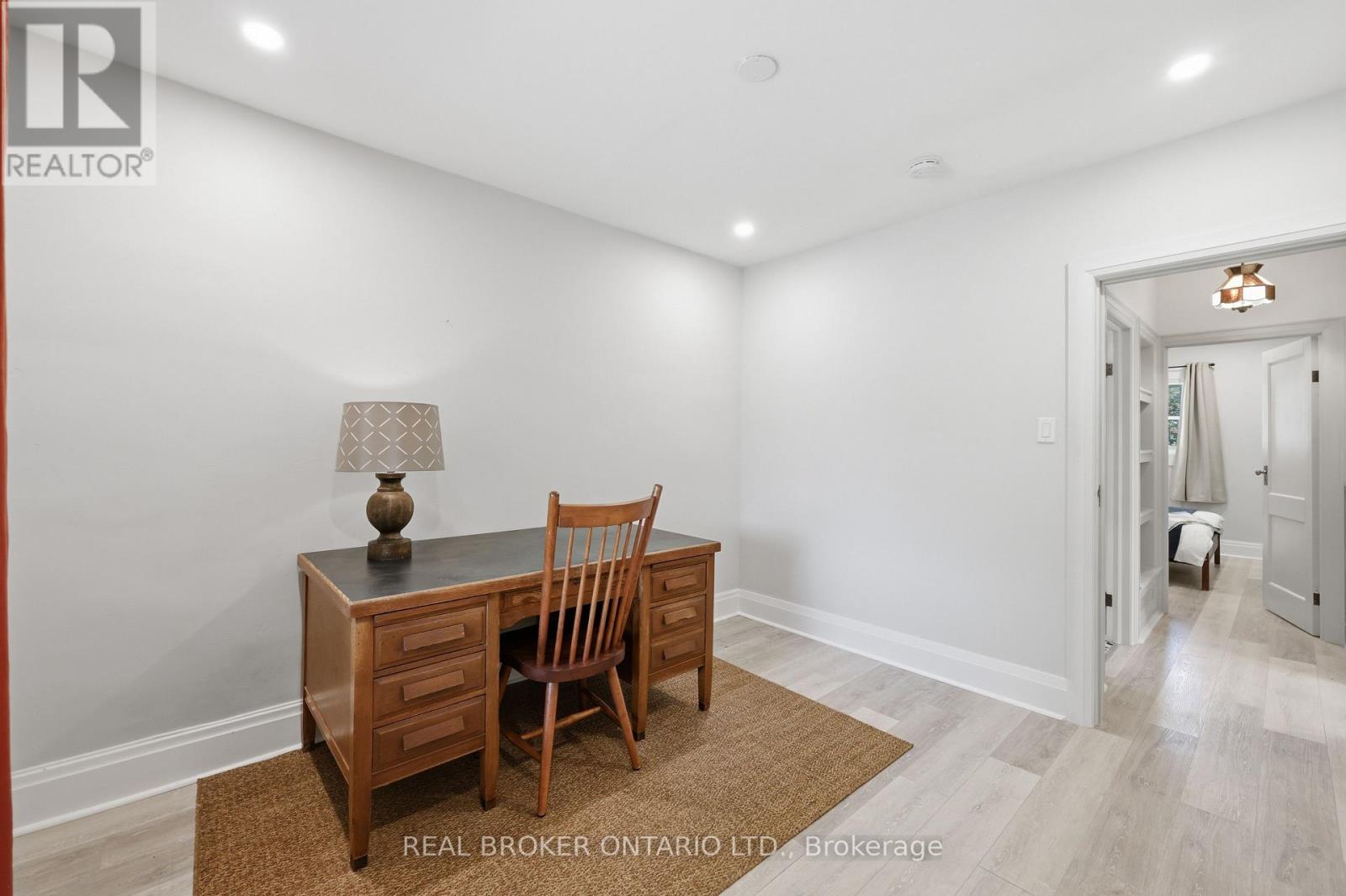 218 LAKE STREET - 14