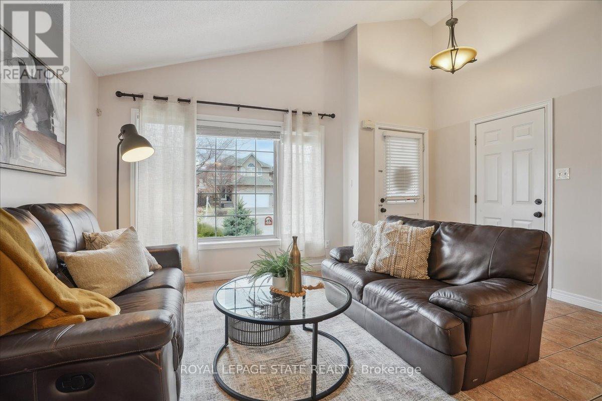 32 SONOMA LANE - 15