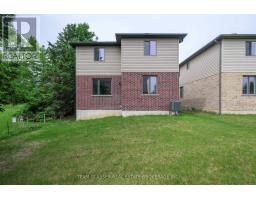 Primary Bedroom - 1604 Chickadee Trail, London South, ON N6N1K2 Photo 8