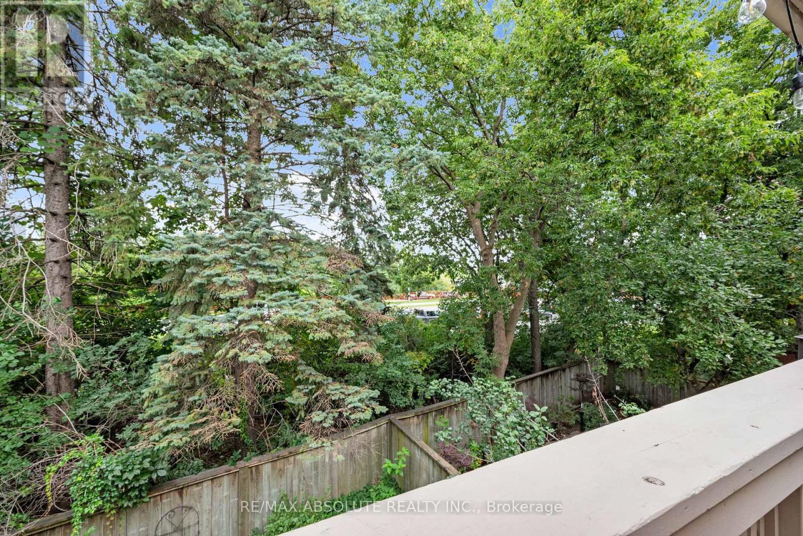 #16 20 CHARLEVOIX STREET - Image 16