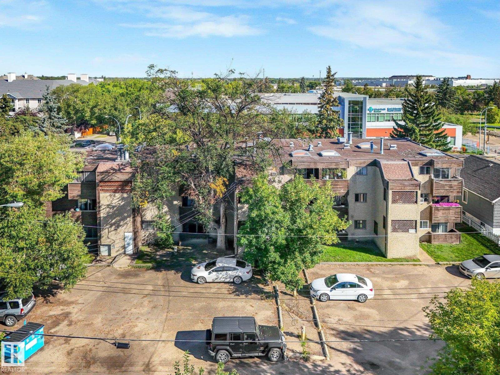 #101 7915 112 AV NW - 24