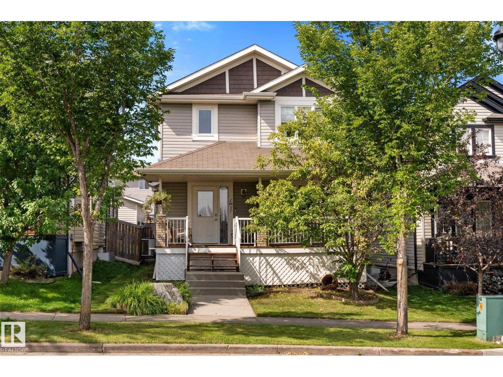 41 SPRUCE VILLAGE DR E