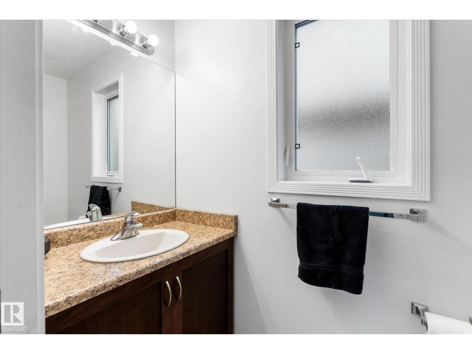 41 SPRUCE VILLAGE DR E - 20