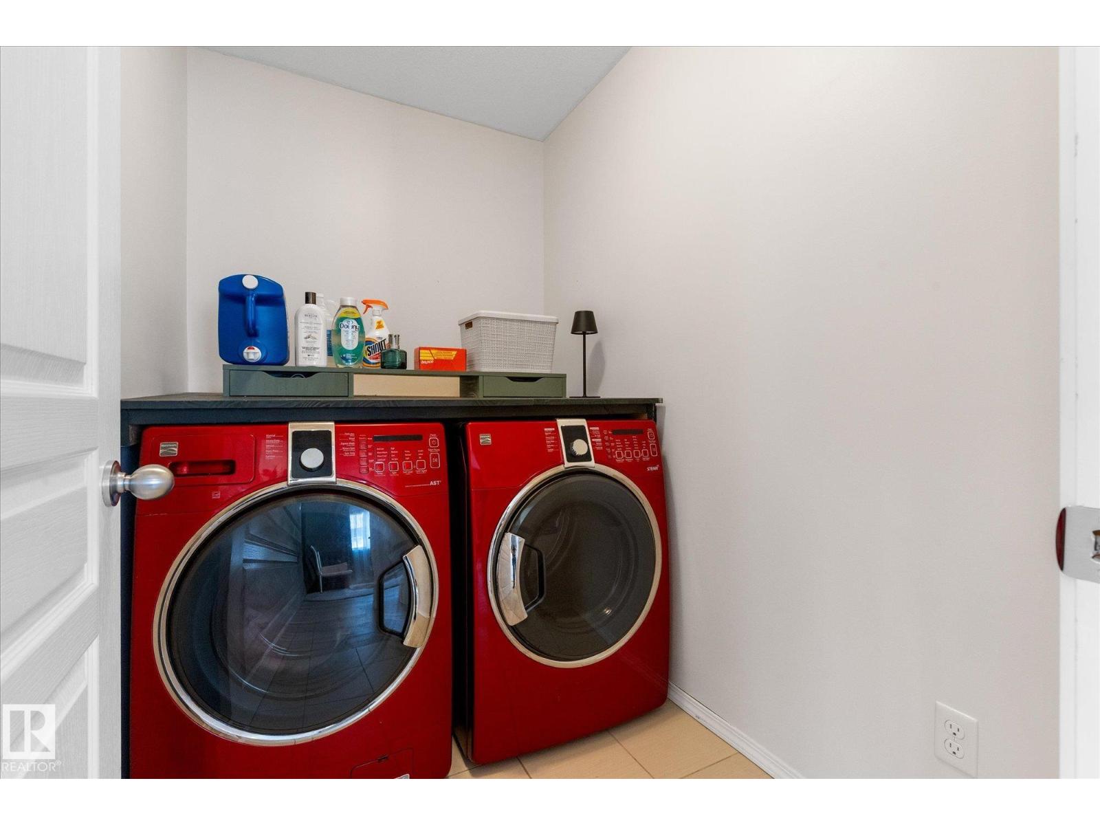 41 SPRUCE VILLAGE DR E - 34