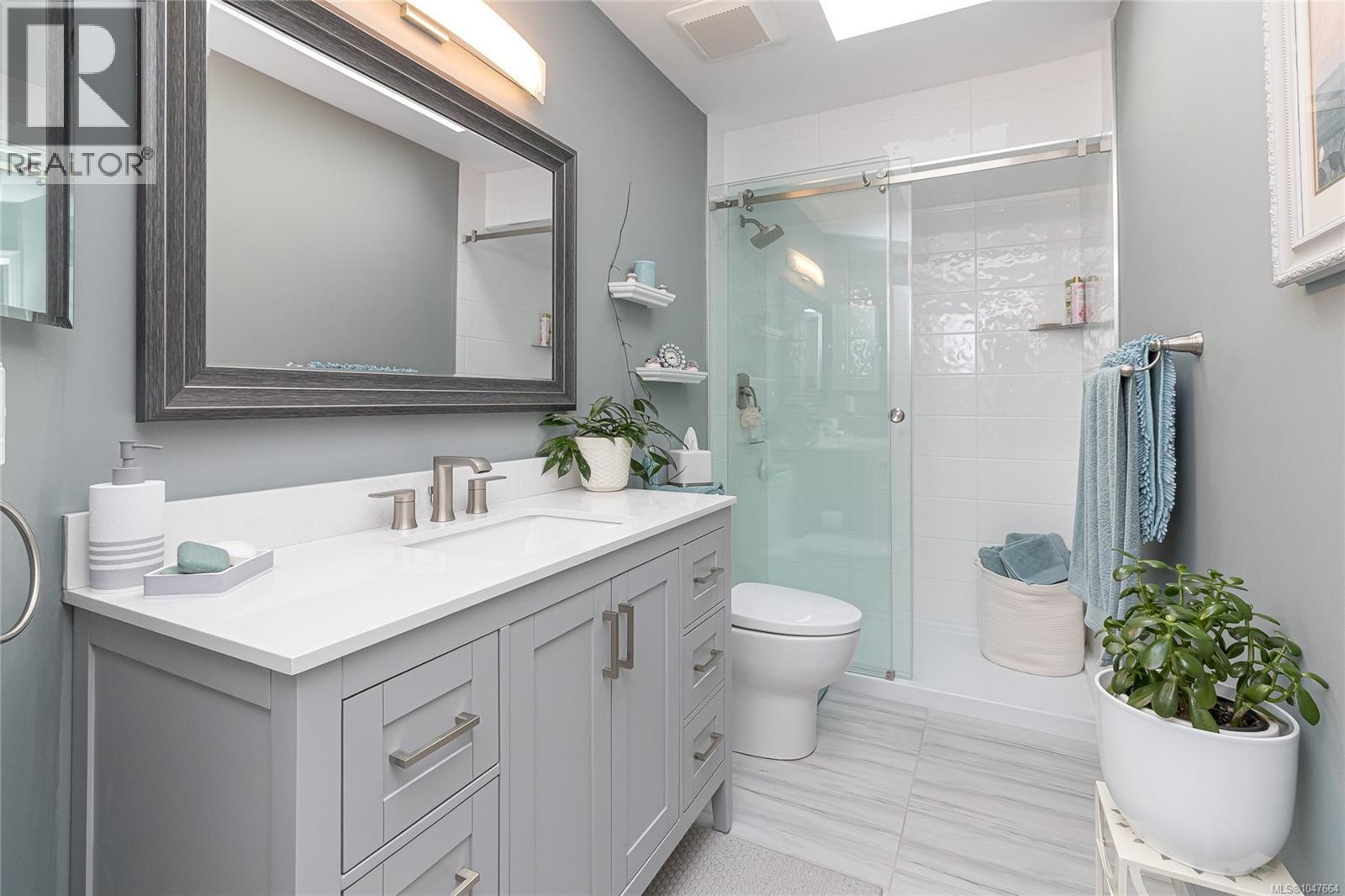 3610 Arbutus Dr N - Image 32