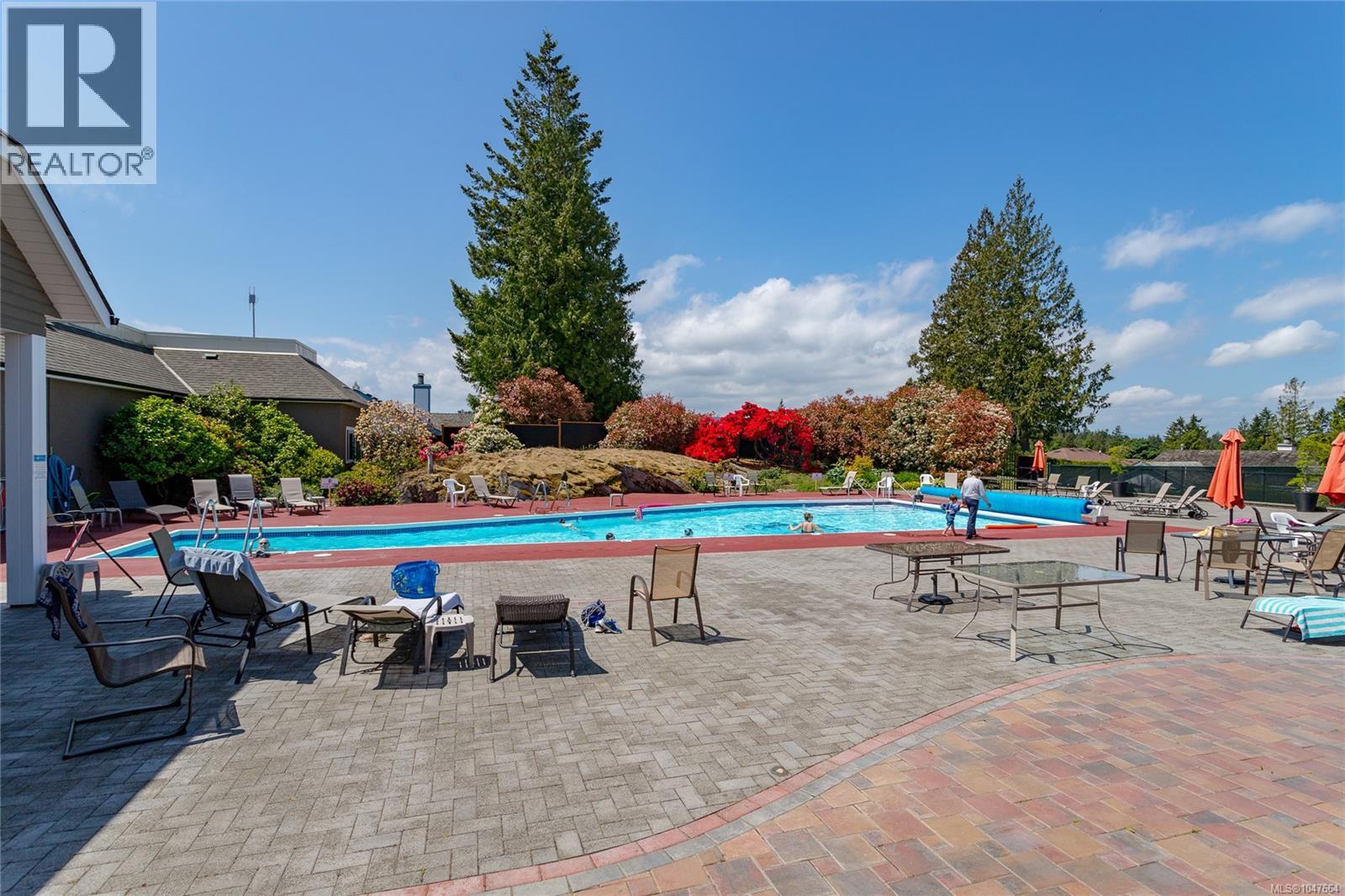 3610 Arbutus Dr N - Image 52