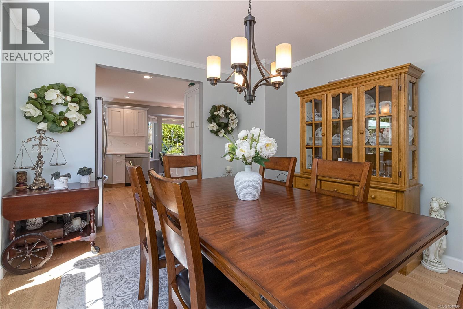 3610 Arbutus Dr N - Image 12