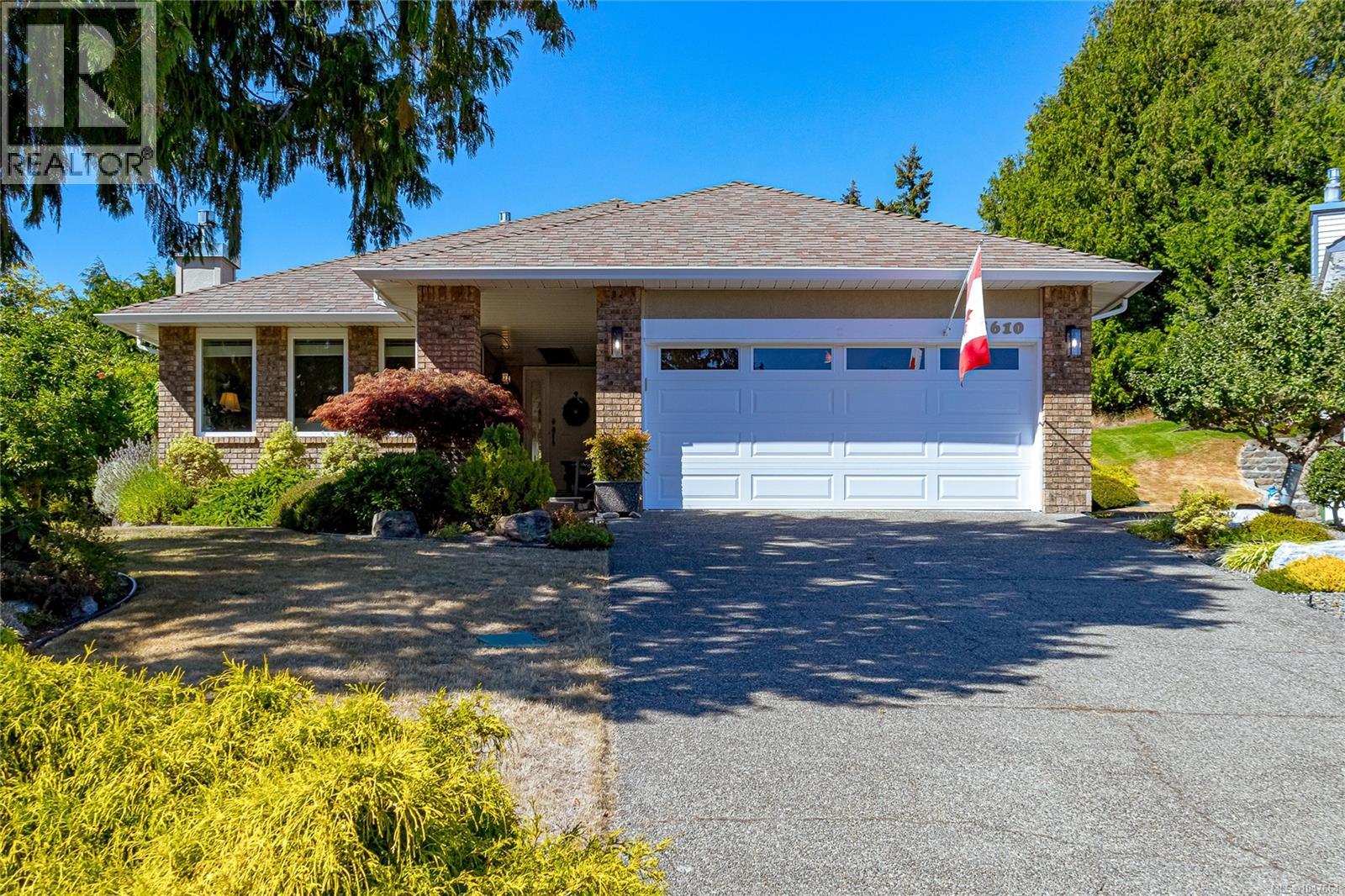 3610 Arbutus Dr N - 1