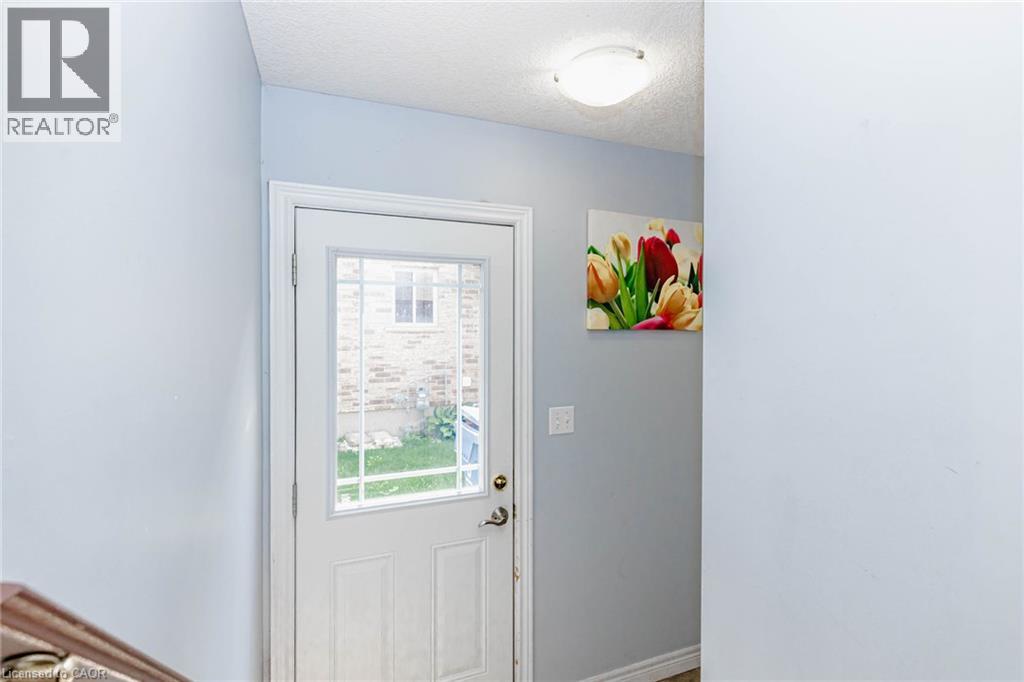 39 WASHBURN Drive - 35