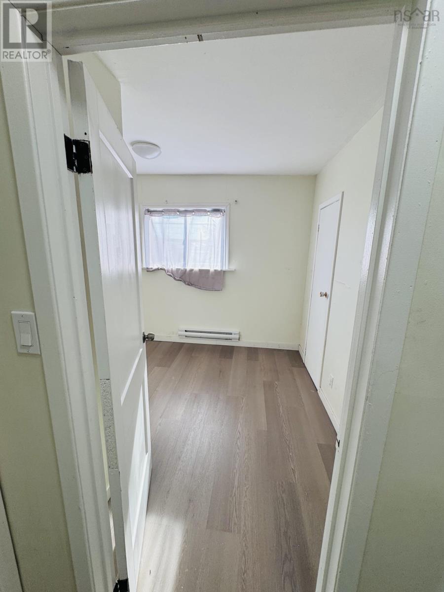 Property 13 of 17 of 266-268 Lingan Road