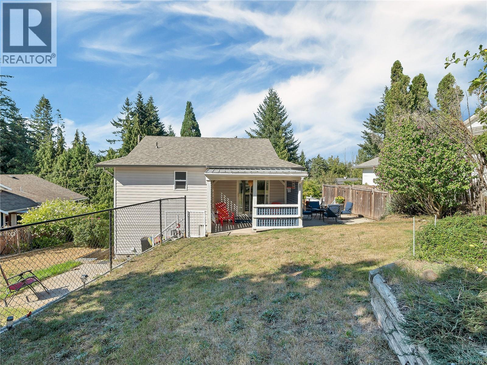 825 Pinecrest Rd - Image 13