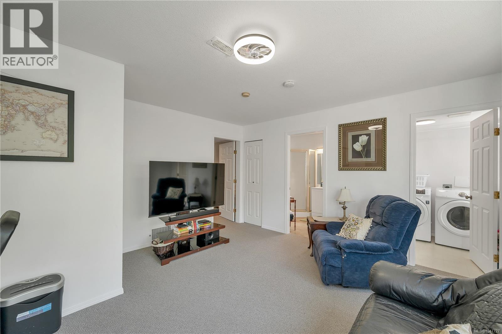 825 Pinecrest Rd - Image 27