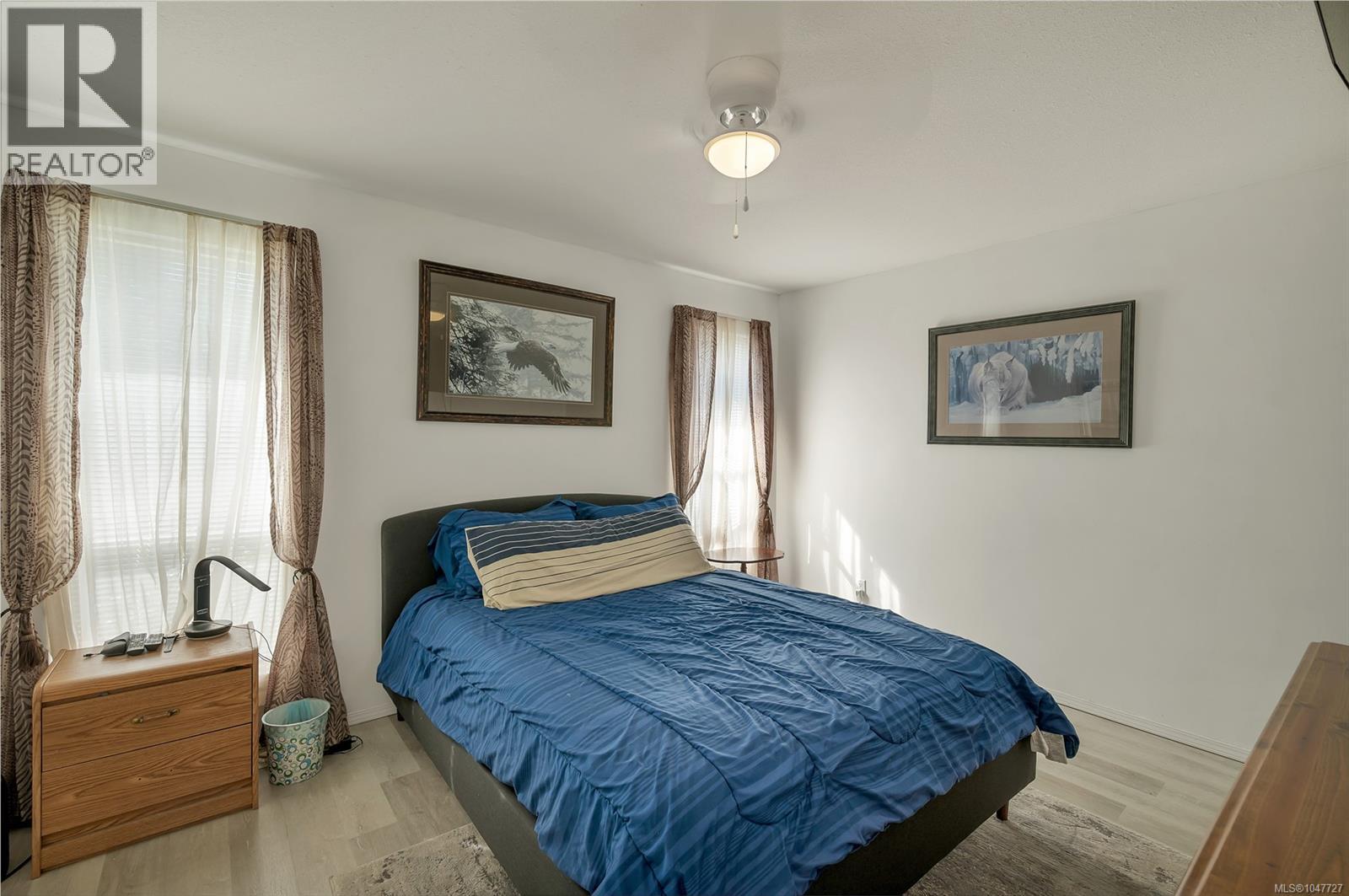 825 Pinecrest Rd - Image 32