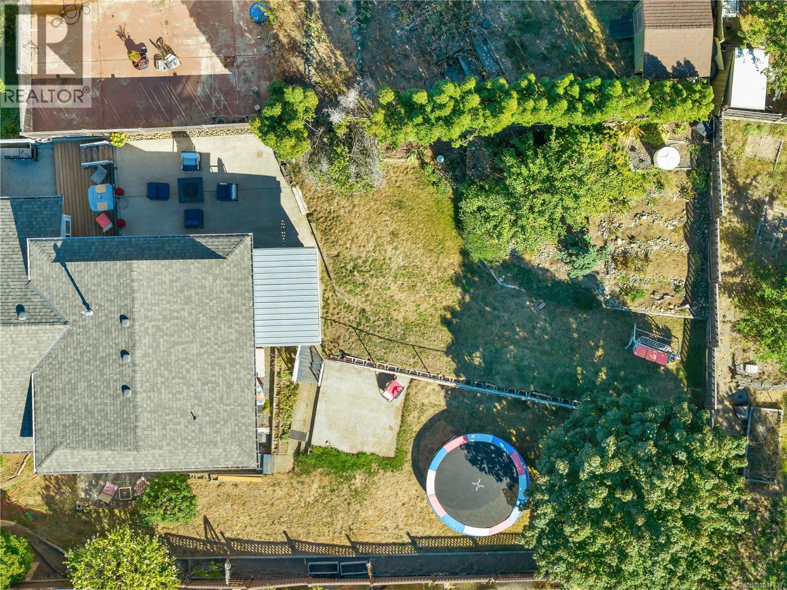 825 Pinecrest Rd - Image 5
