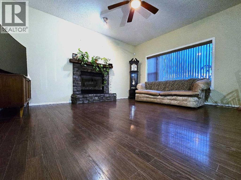 13 Tuscany Ridge Mews NW - 10