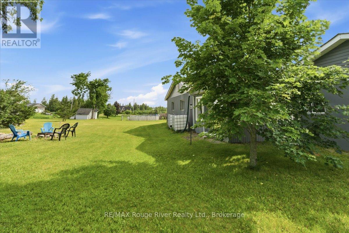 15 HEALEY FALLS DRIVE - Image 36