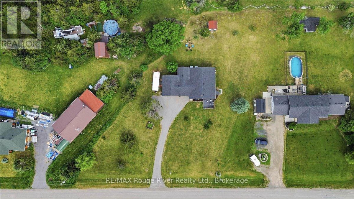15 HEALEY FALLS DRIVE - Image 40