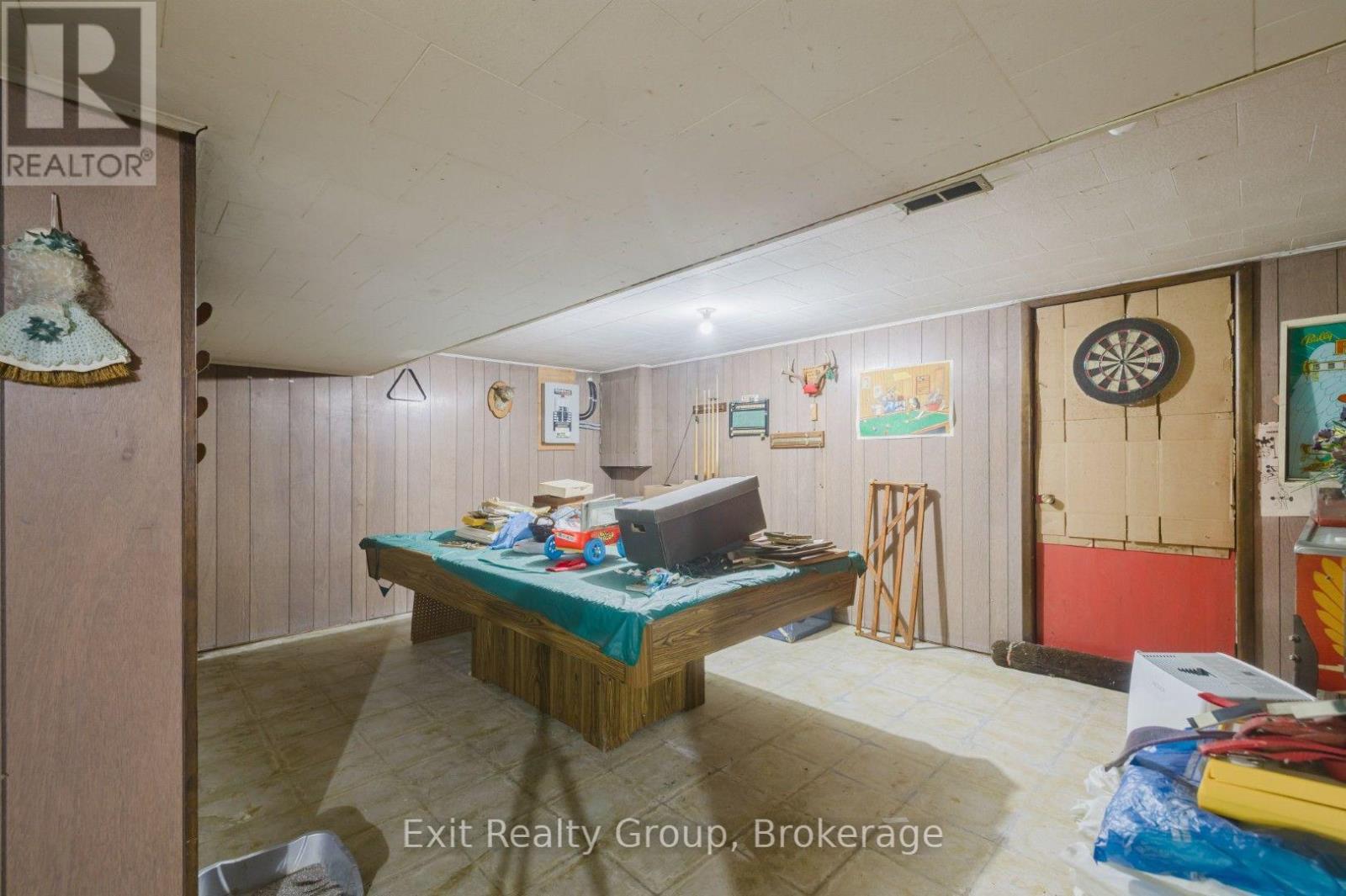 142 SUNNINGDALE DRIVE - 22