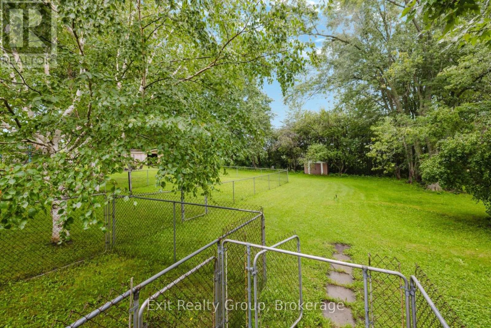 142 SUNNINGDALE DRIVE - Image 29