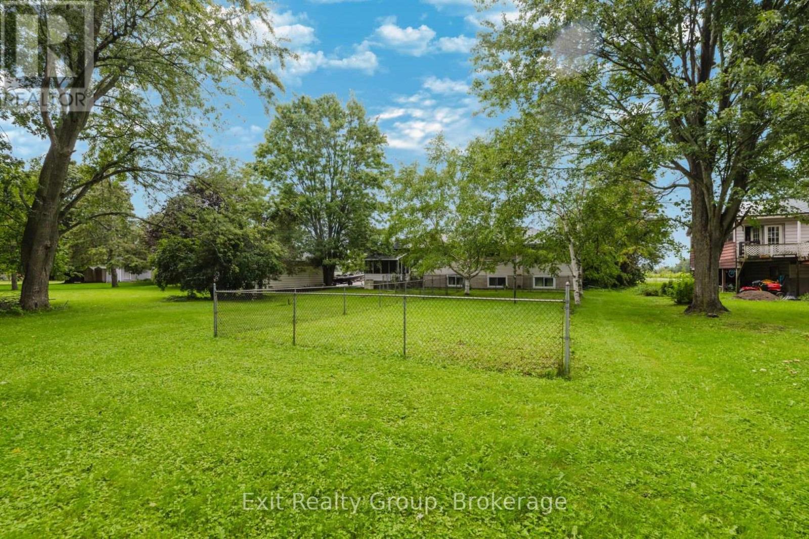 142 SUNNINGDALE DRIVE - 31