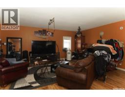 4pc Bathroom - A B 417 Robinson Street, Regina, SK S4R3R5 Photo 9