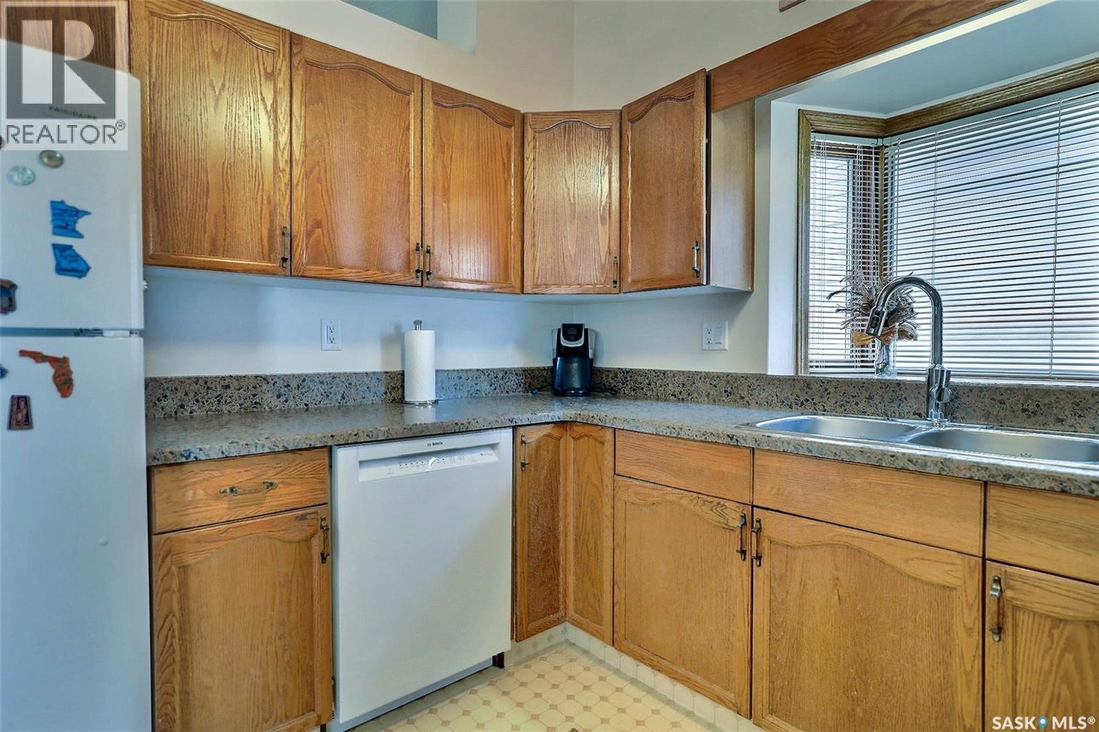 1246 Glasser BAY N - Image 15