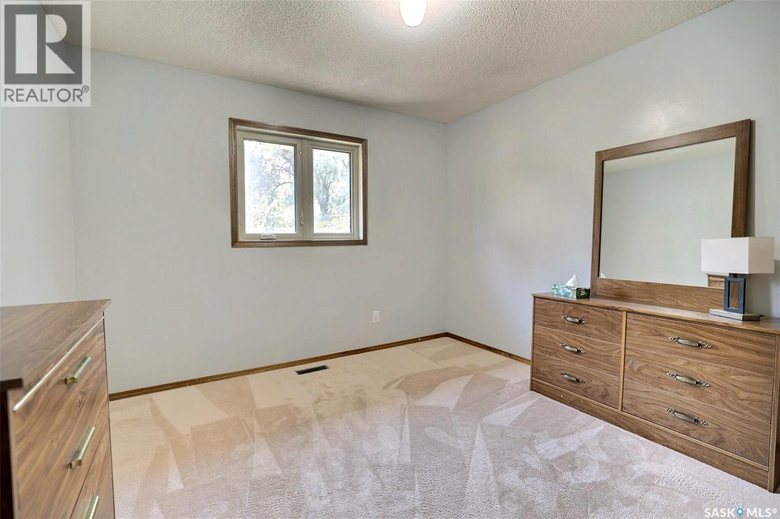 1246 Glasser BAY N - 25