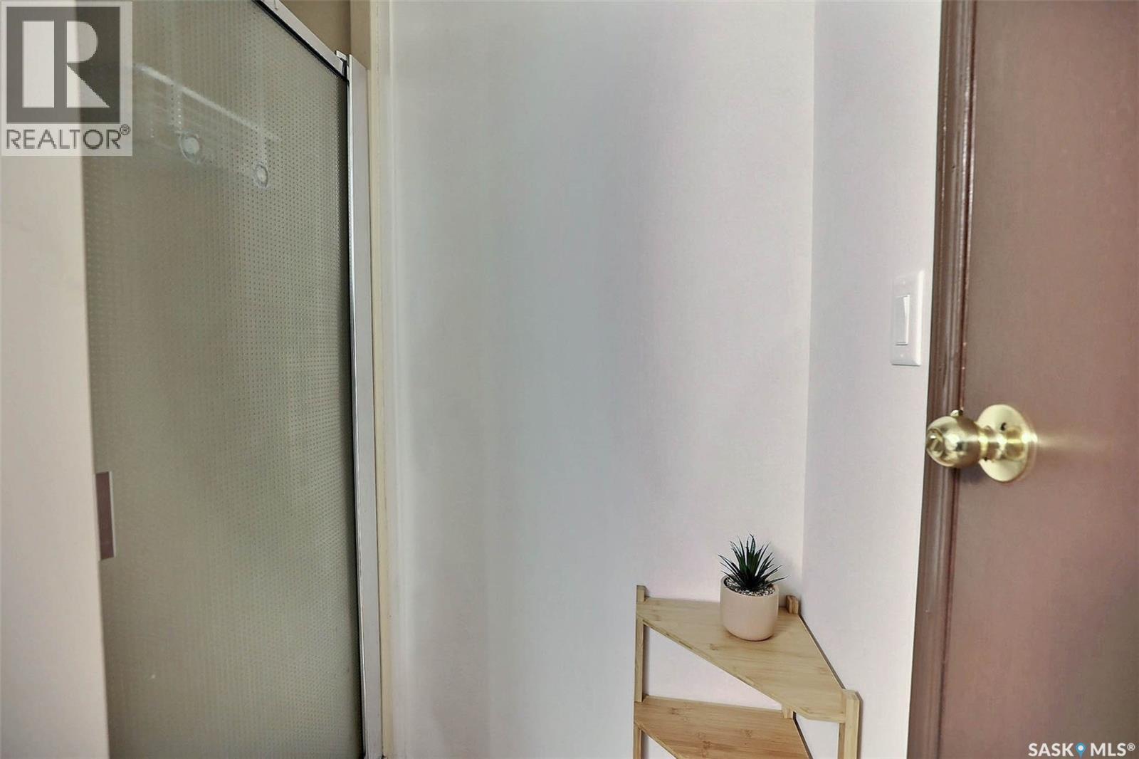 1246 Glasser BAY N - Image 35