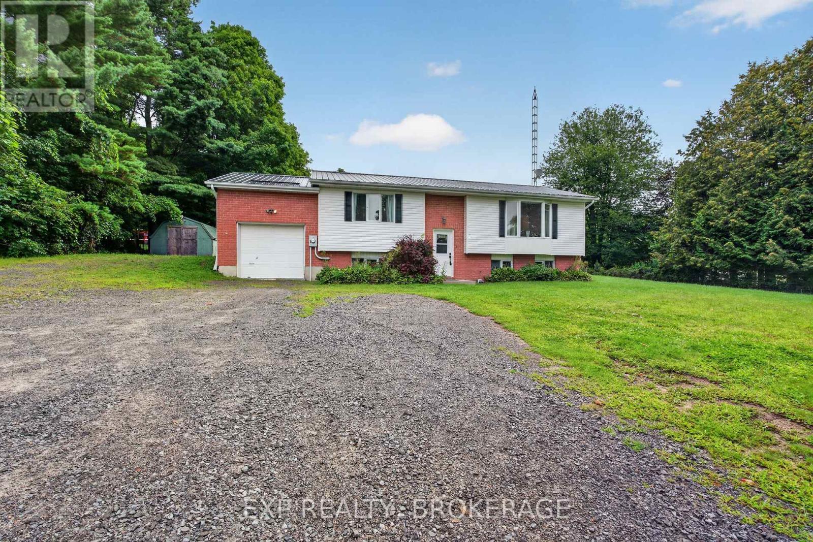 9009 PERTH ROAD - 1