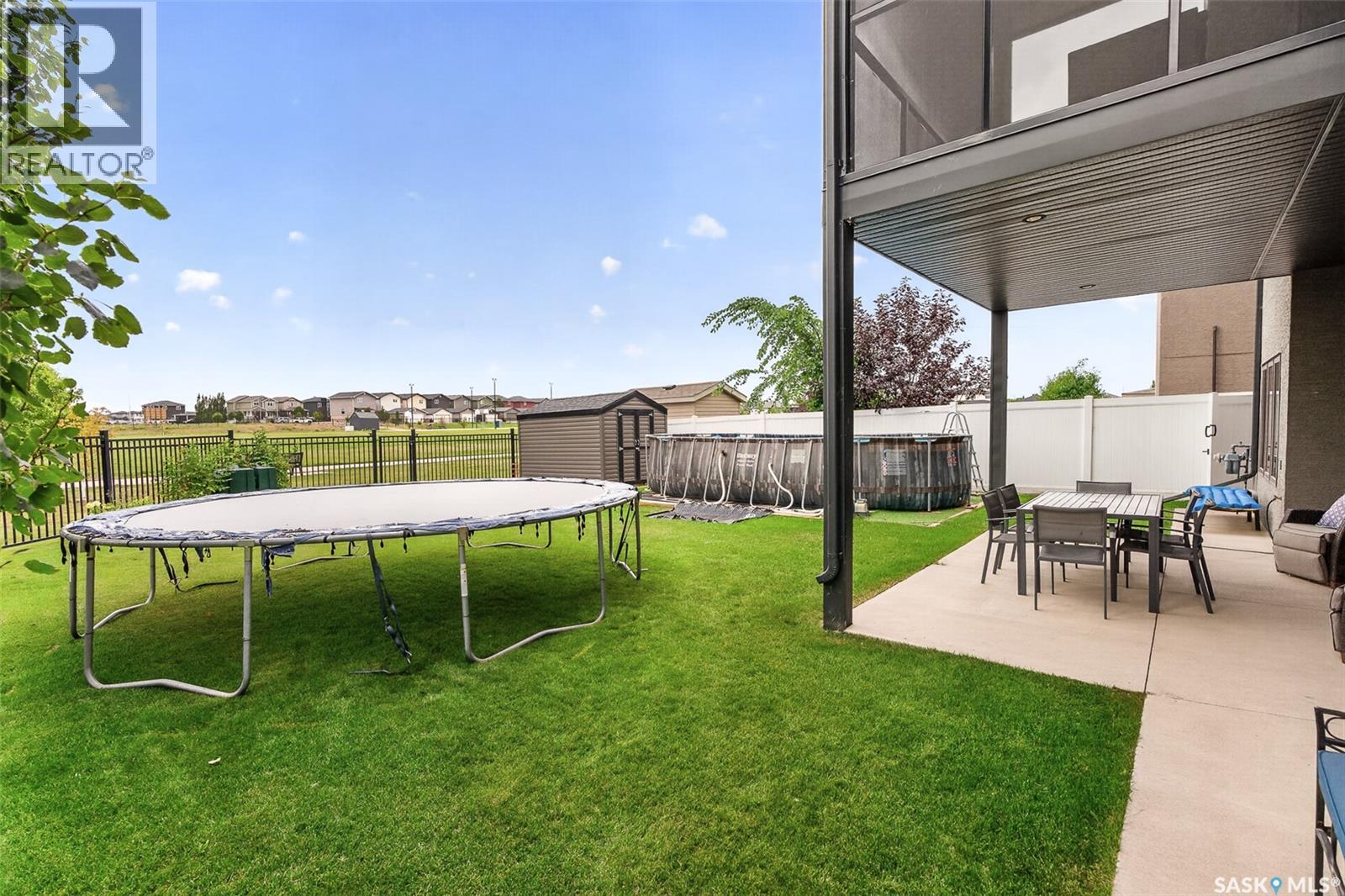 1214 Meier DRIVE - Image 46