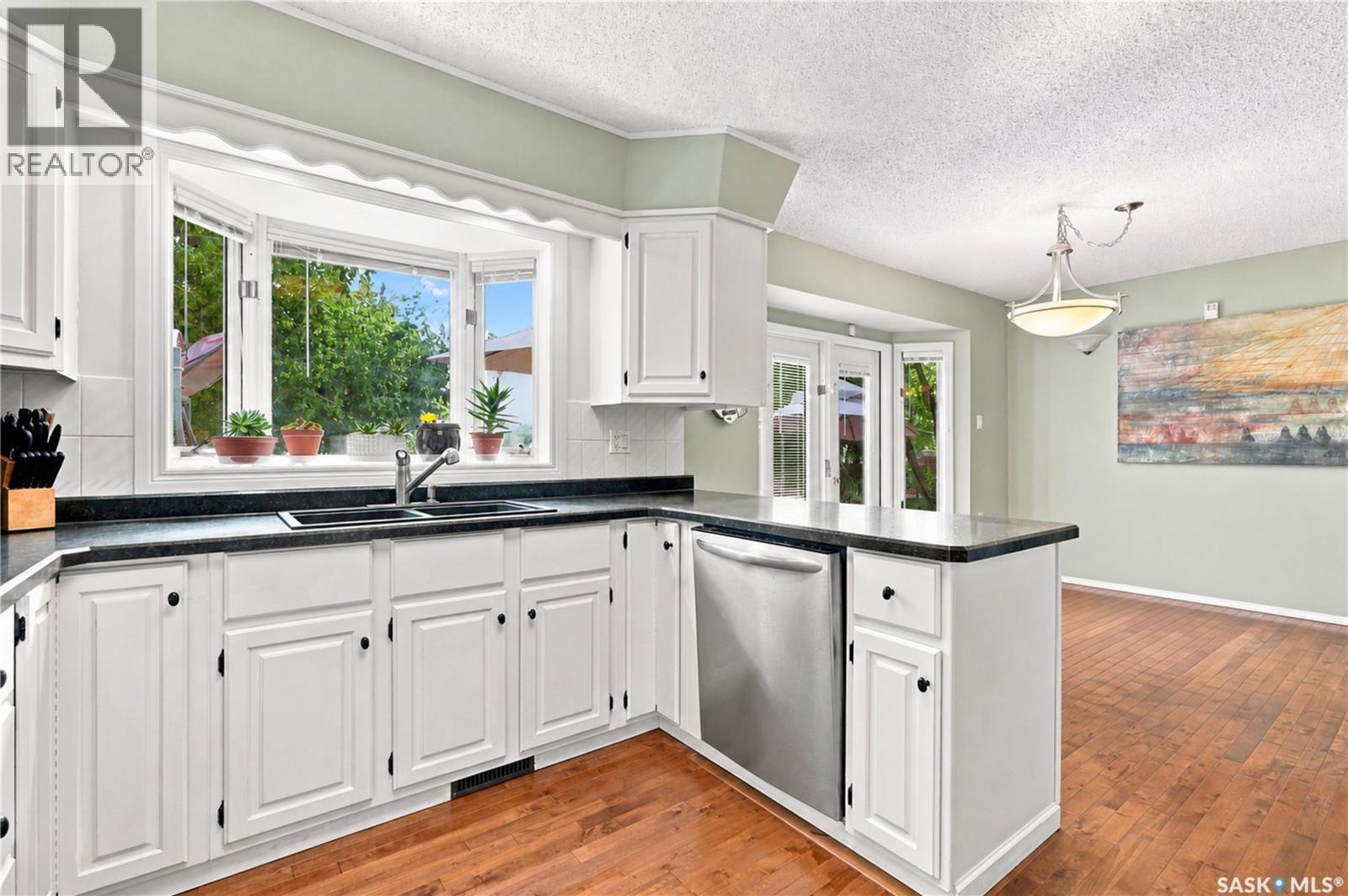 215 Stechishin CRESCENT - 14
