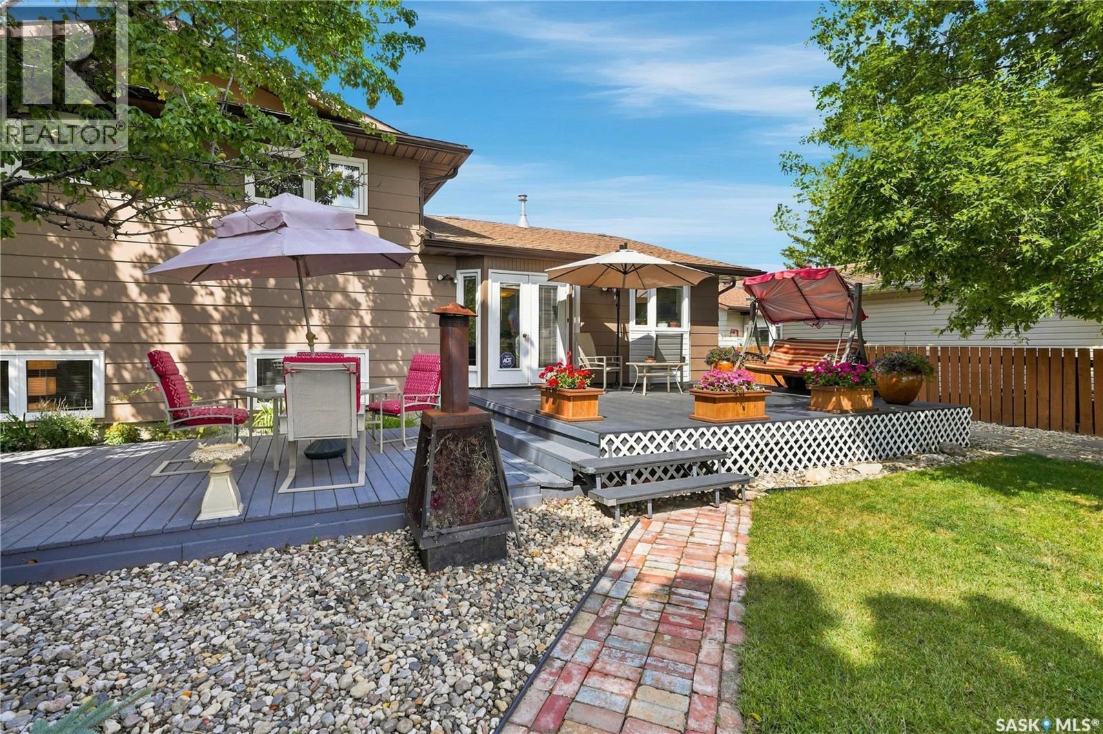 215 Stechishin CRESCENT - Image 44