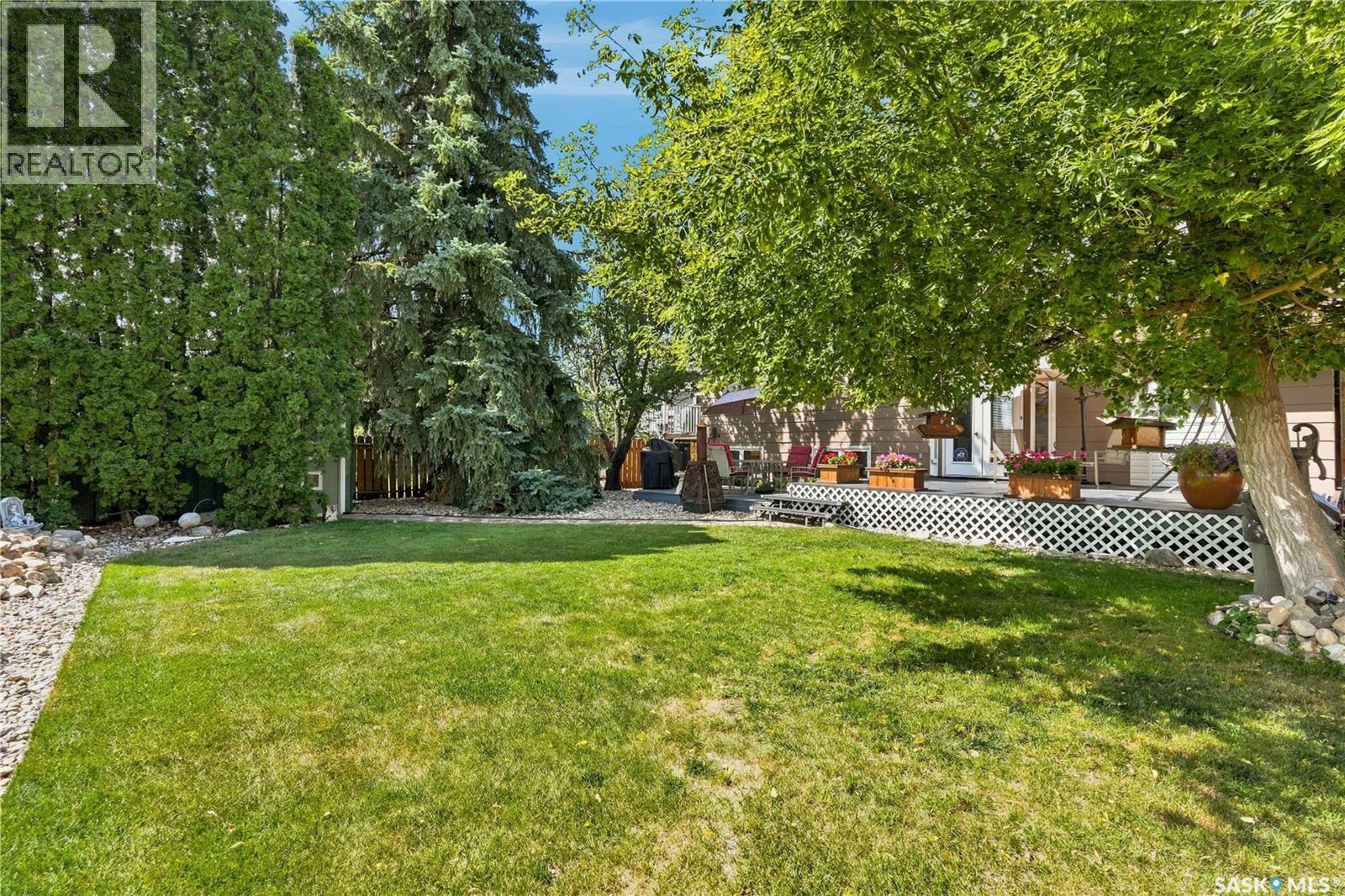 215 Stechishin CRESCENT - 46
