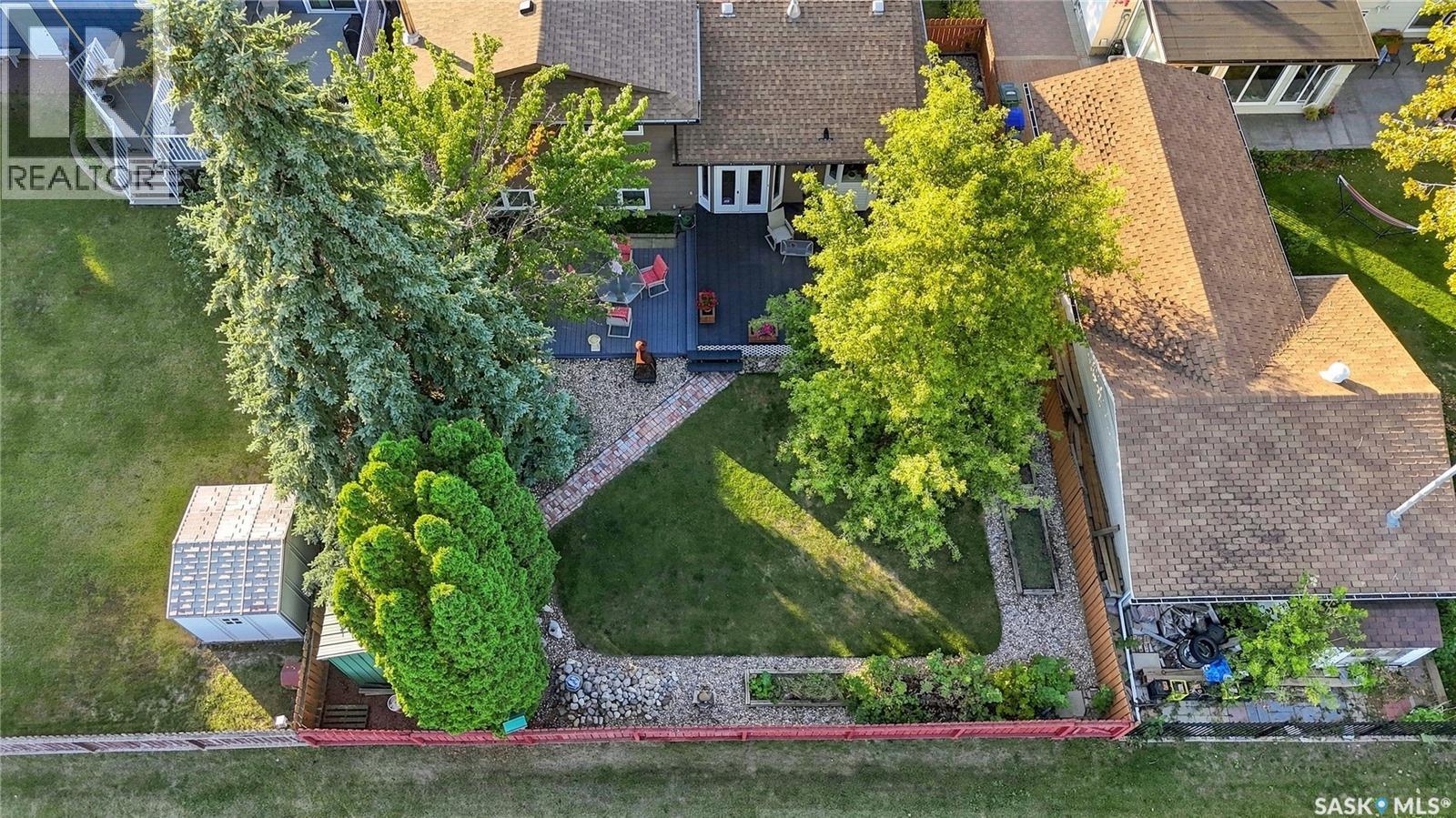 215 Stechishin CRESCENT - 55