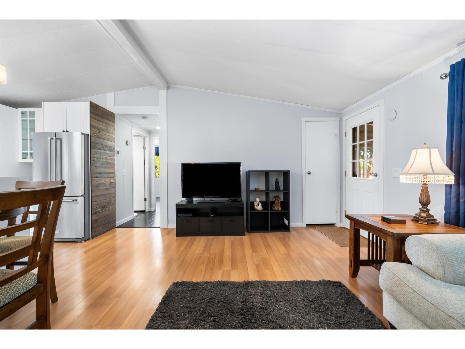 215 20071 24 AVENUE, Langley