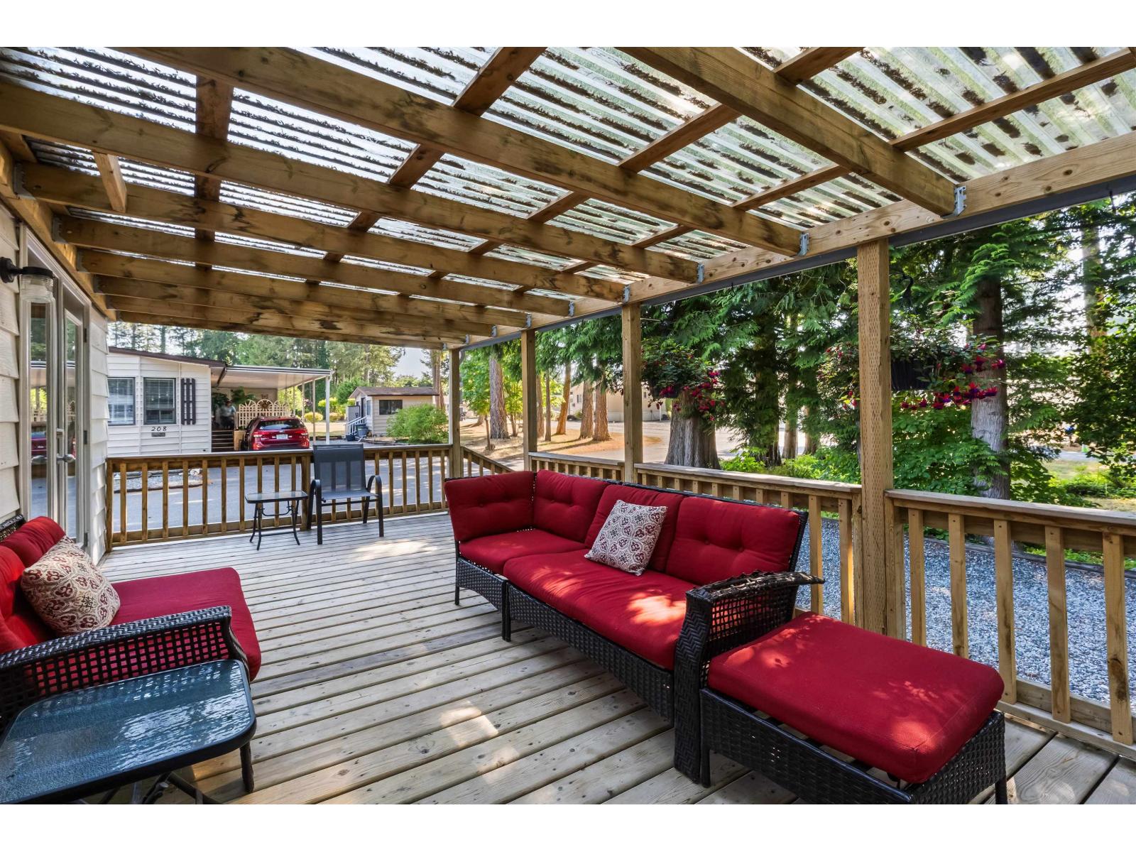 215 20071 24 AVENUE, Langley