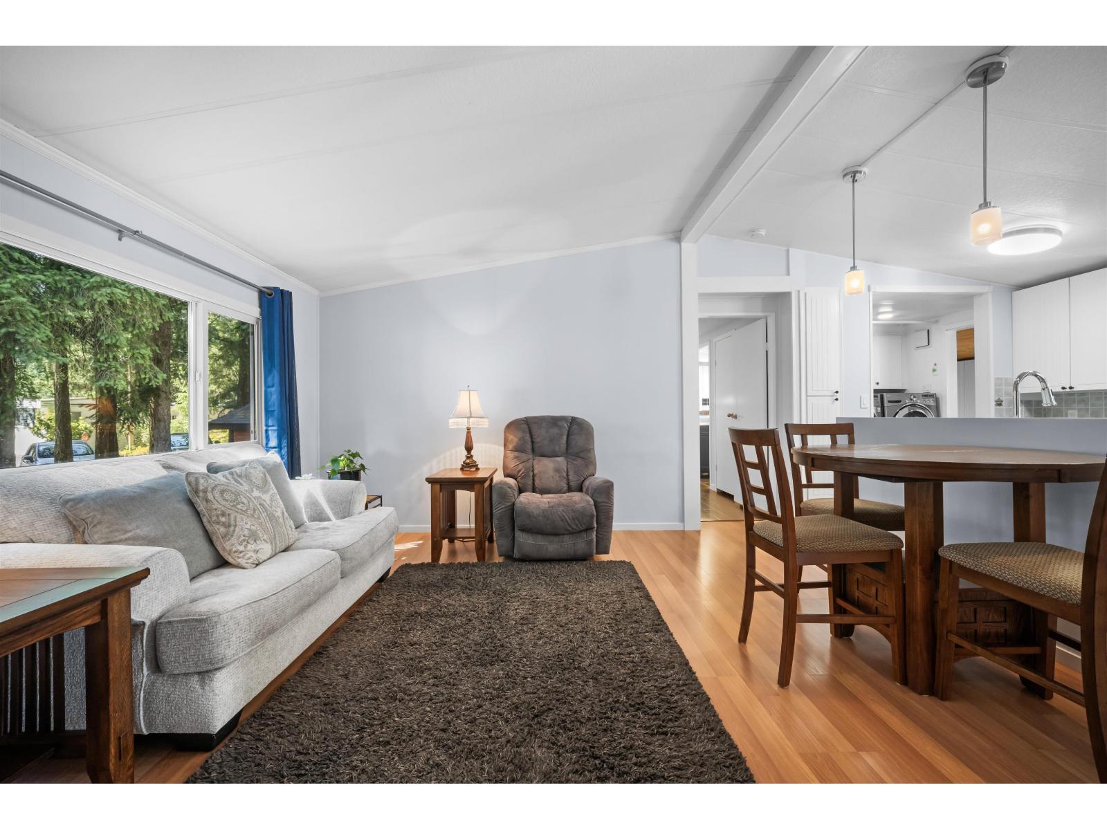 215 20071 24 AVENUE, Langley
