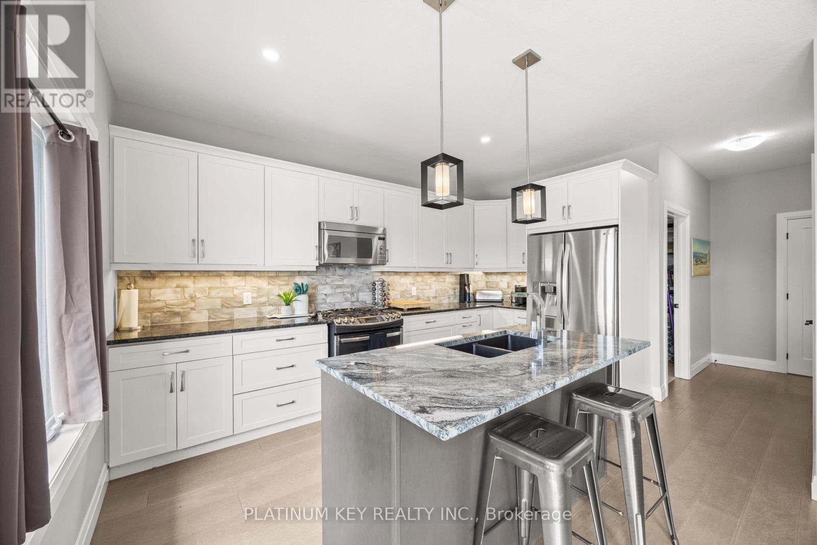 248 SNYDERS AVENUE - 11