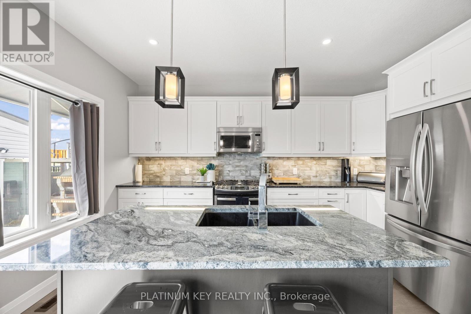 248 SNYDERS AVENUE - Image 14