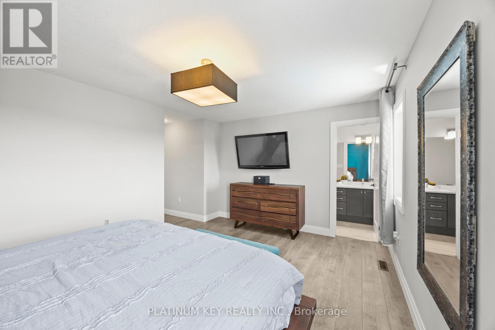 248 SNYDERS AVENUE - Image 22