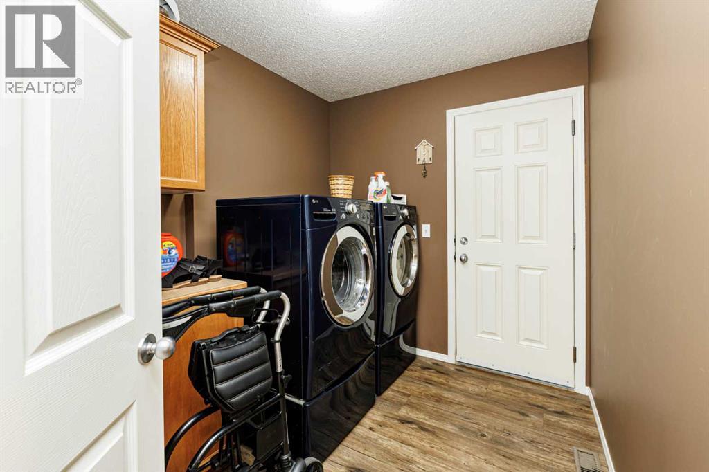 Listing photo – 444 Jenkins Drive, Red Deer