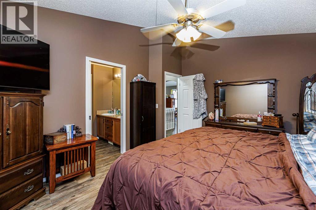 Listing photo – 444 Jenkins Drive, Red Deer