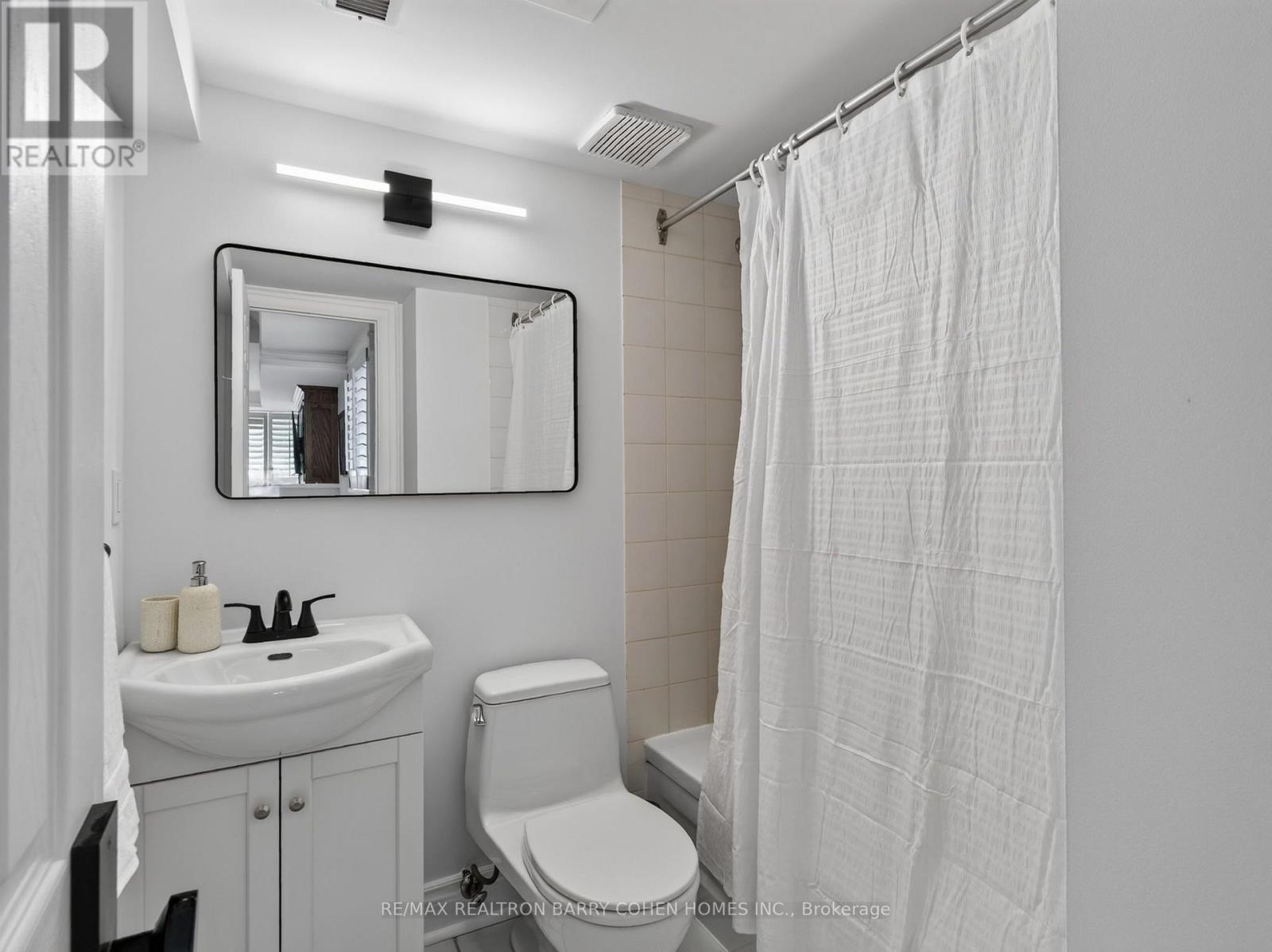 18 JOICEY BOULEVARD - 30