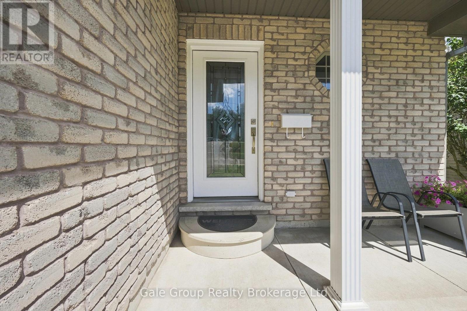 216 THAMES STREET N - Image 5