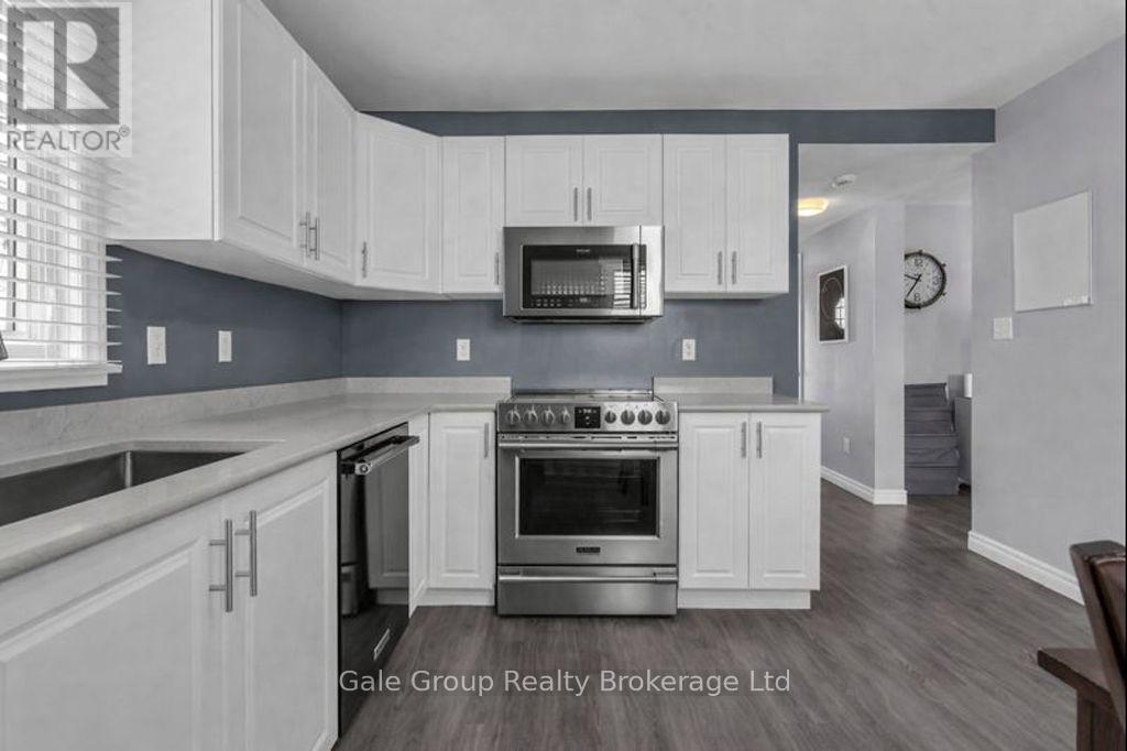 216 THAMES STREET N - Image 9
