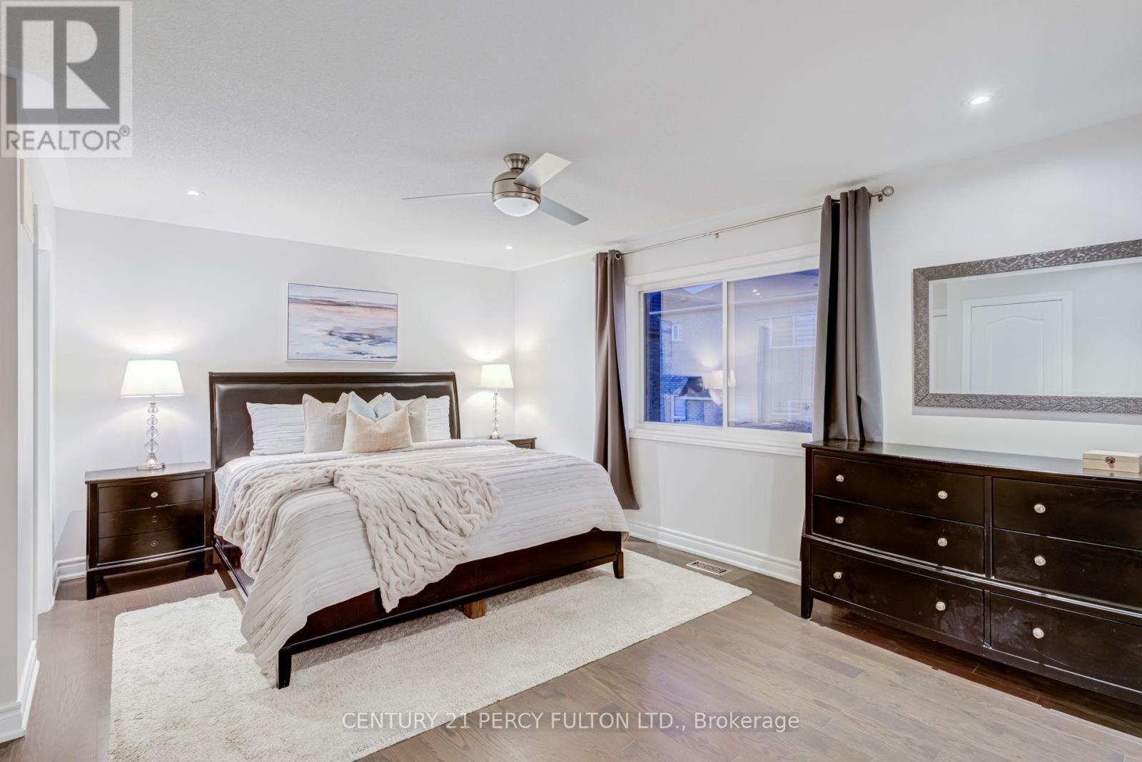 9 URWIN STREET - 27