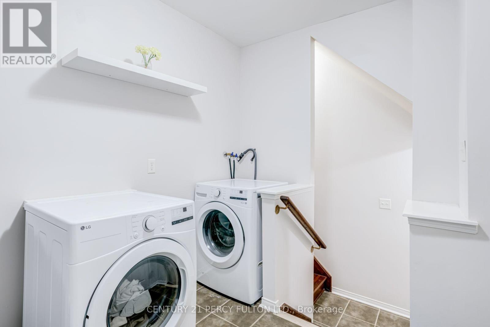 9 URWIN STREET - 41