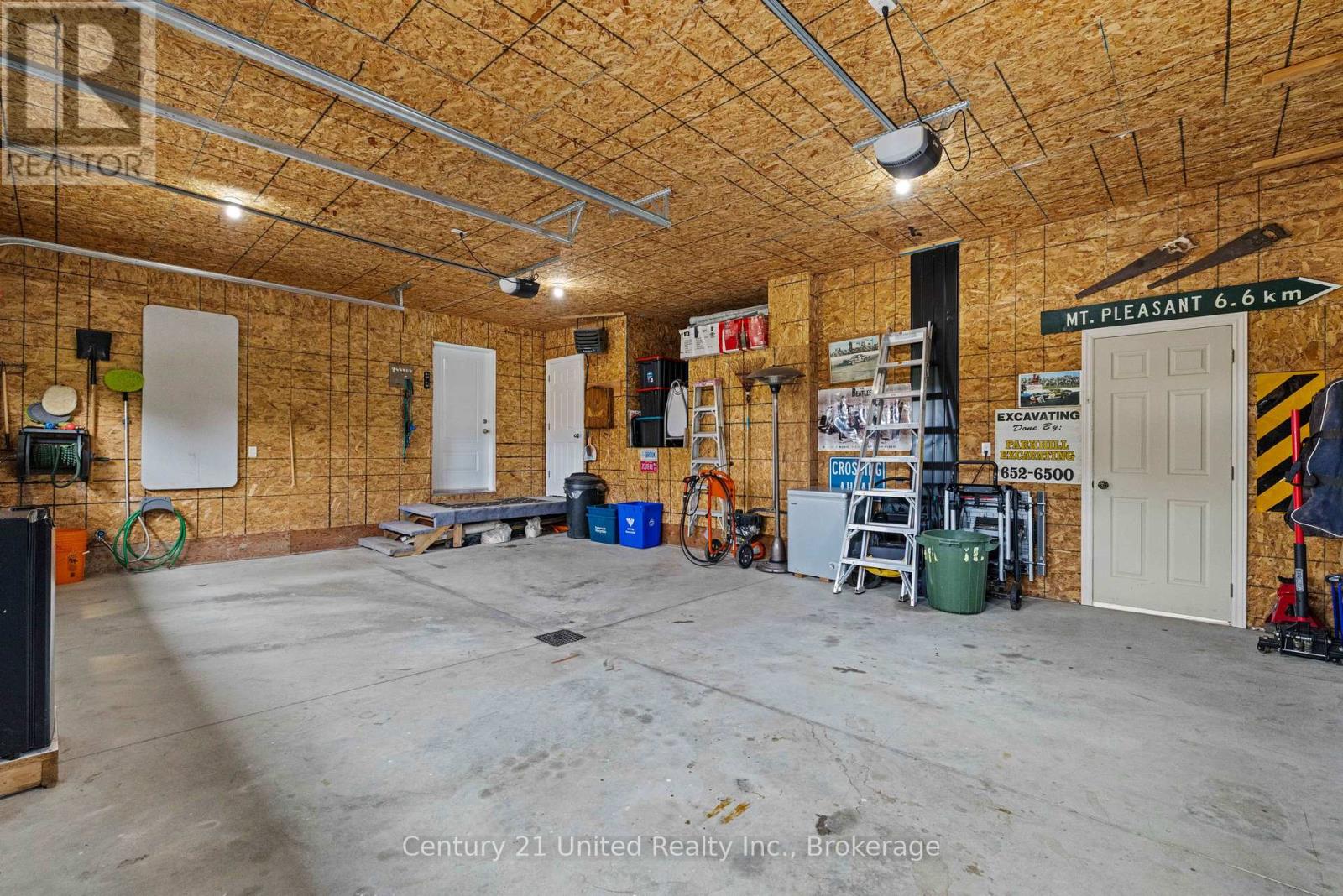 929 MOUNT PLEASANT ROAD - 29