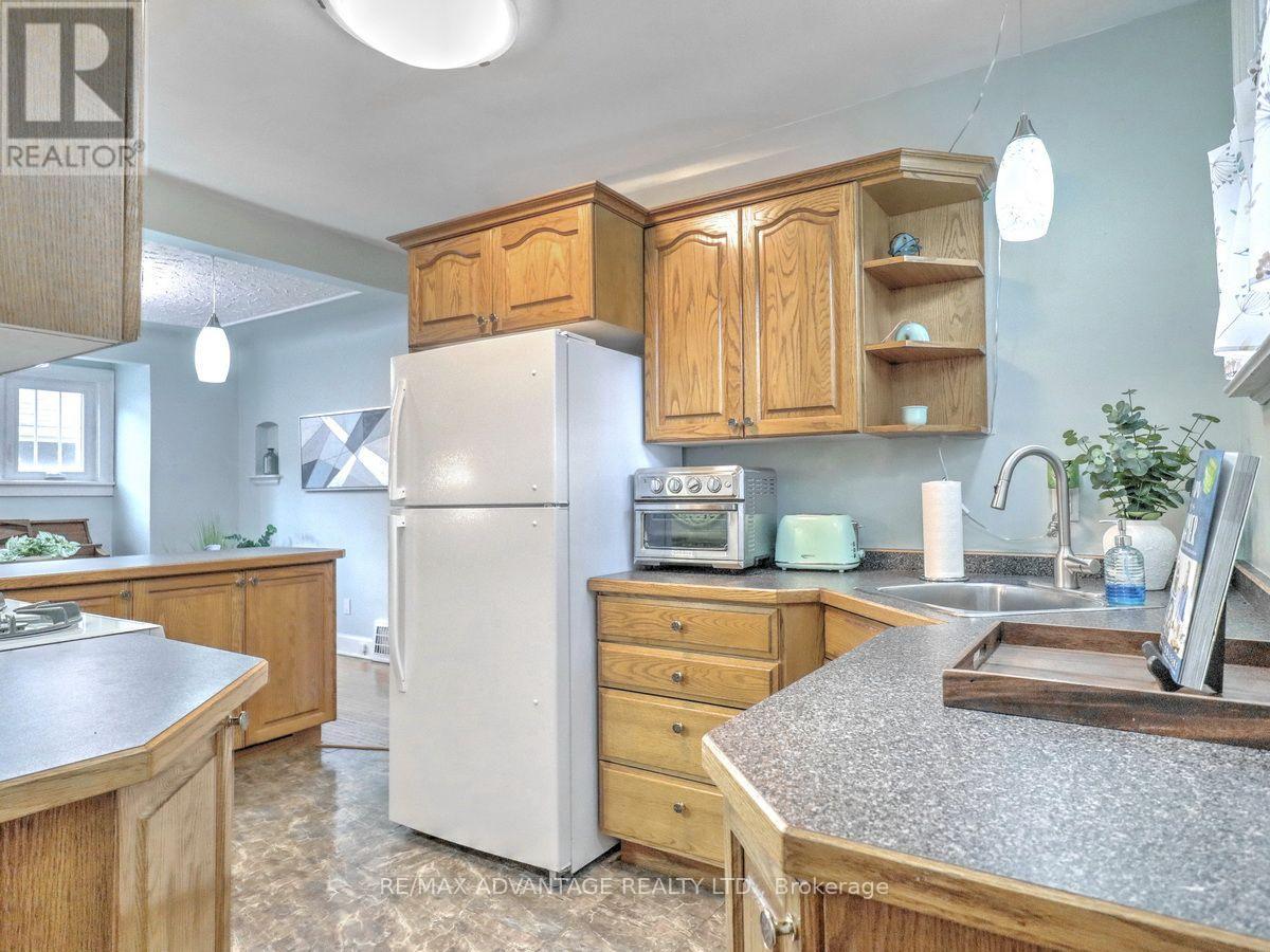 232 EDWARD STREET - Image 19