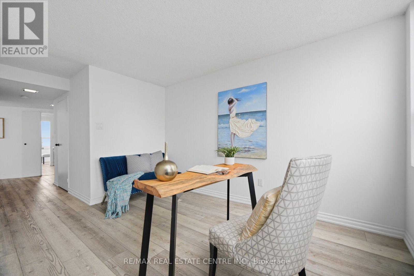 #2601 3650 KANEFF CRESCENT - Image 35